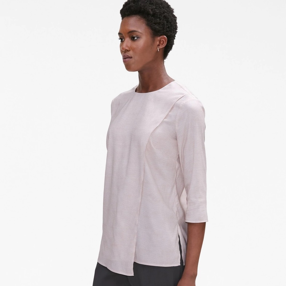 MM Lafleur Bourgeois Blouse Size XS Beige Drape Split Front Silky Line Print